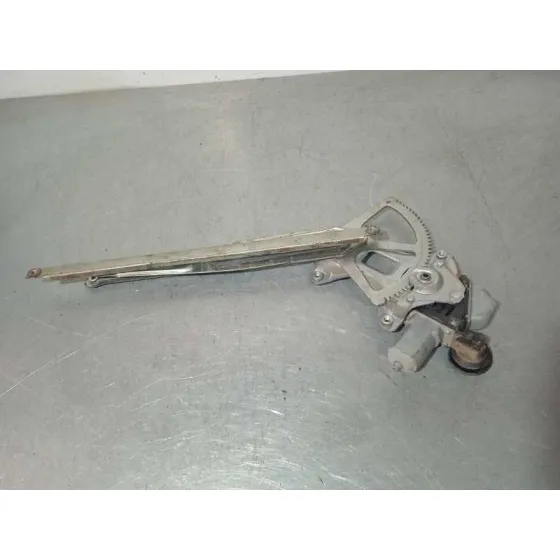 Elevalunas Trasero Izquierdo para Toyota Prius (Nhw30)