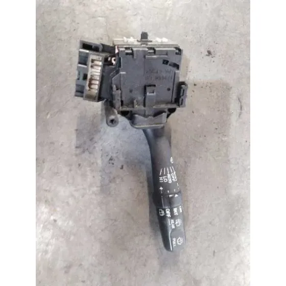 Mando Limpia para Toyota Corolla Verso (R1)