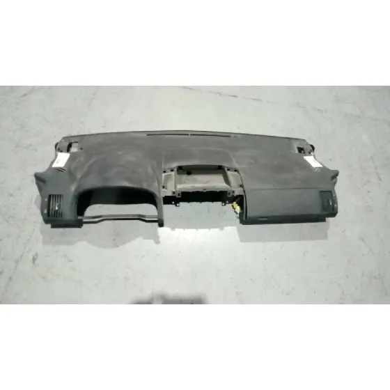 Salpicadero para Toyota Corolla Verso (R1)