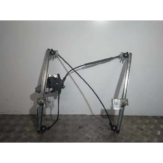 Elevalunas Delantero Derecho para Seat Cordoba Berlina (6K2)