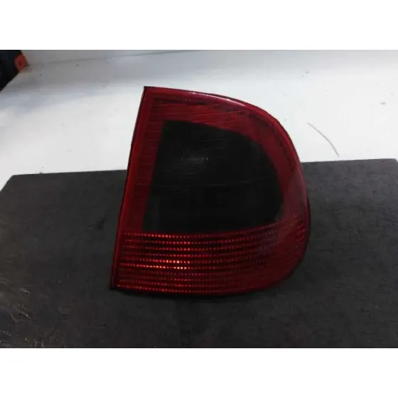 Piloto Trasero Derecho para Seat Cordoba Berlina (6K2)