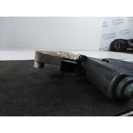 Motor Elevalunas Delantero Derecho para Mercedes-Benz Clase A (W169)