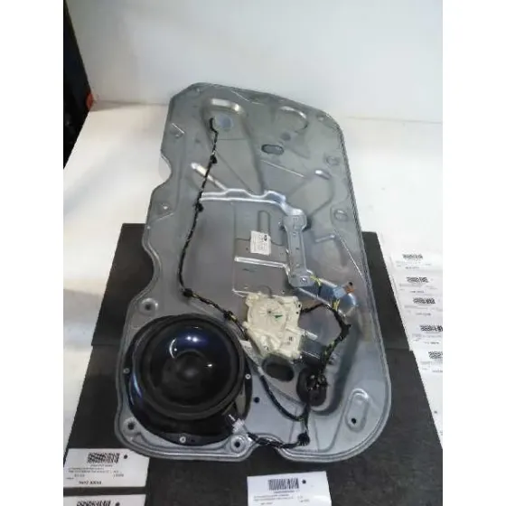 Elevalunas Delantero Izquierdo para Ford Focus Berlina (Cap)