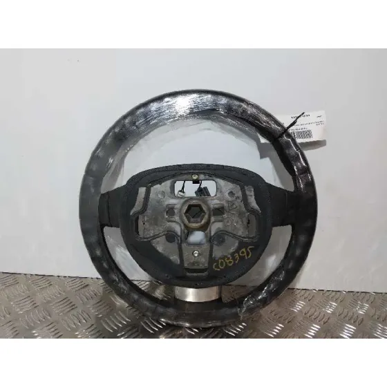Volante para Ford Focus Berlina (Cap)