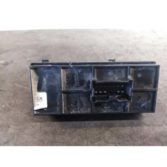 Mando Elevalunas Delantero Derecho para Nissan Juke (F15)