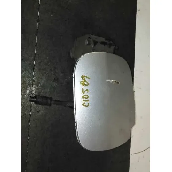 Tapa Exterior Combustible para Renault Clio Iii