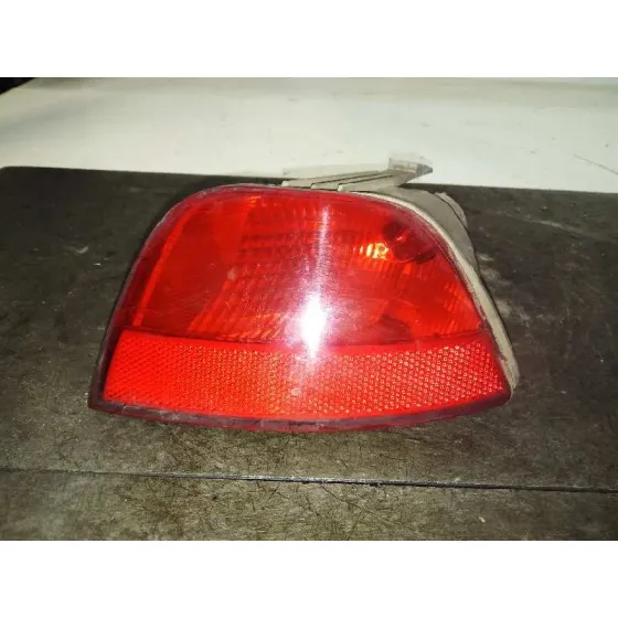 Faro Antiniebla Trasero Izquierdo para Ford Focus Berlina (Cap)