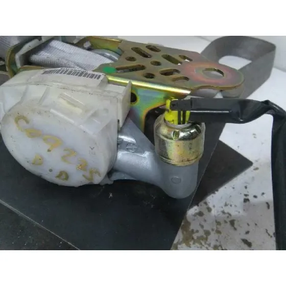 Pretensor Airbag Derecho para Nissan Micra (K12E)
