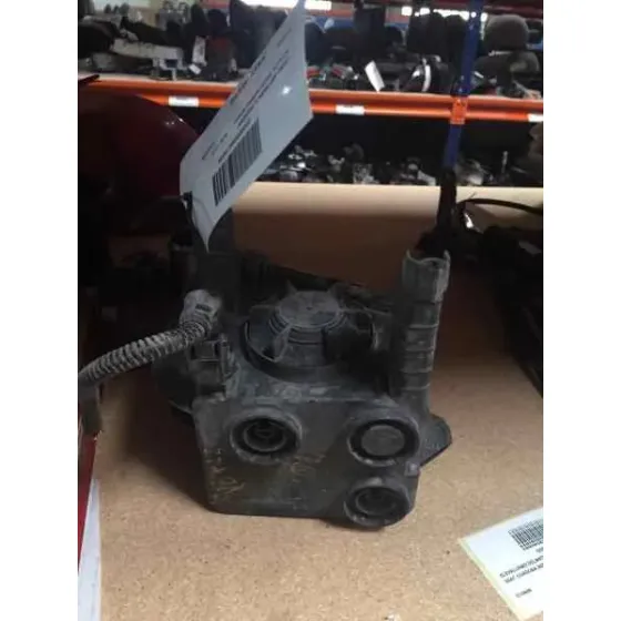 Faro Antiniebla Izquierdo para Toyota Prius (Nhw30)