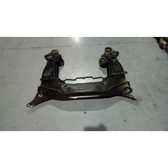 Puente Delantero para Volkswagen Passat Berlina (3B2)