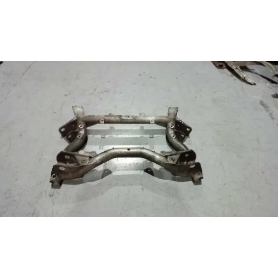 Puente Delantero para Mercedes-Benz Clase C (W204) Berlina