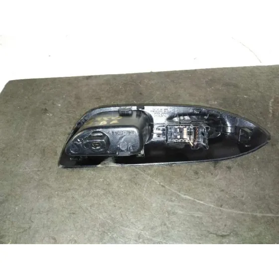 Mando Elevalunas Trasero Derecho para Nissan Juke (F15)