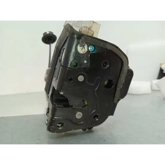 Cerradura Puerta Delantera Derecha para Audi A4 Avant (8E)