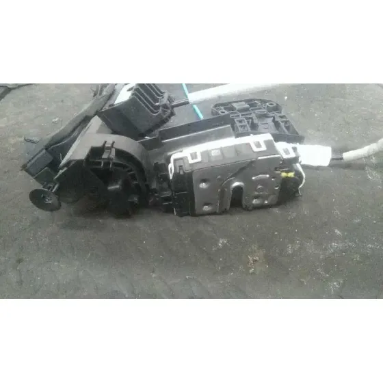 Cerradura Puerta Delantera Derecha para Mercedes-Benz Clase Gla (W156)
