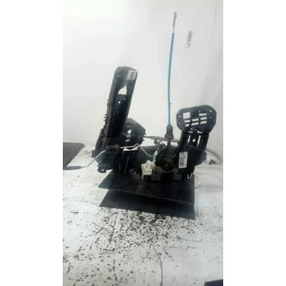 Cerradura Puerta Delantera Izquierda para Mercedes-Benz Clase Gla (W156)