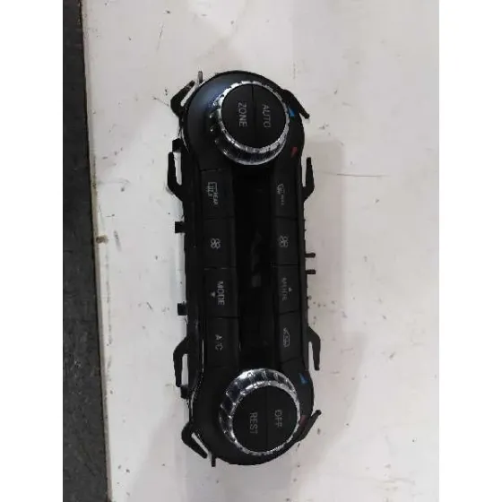 Mando Climatizador para Mercedes-Benz Clase Gla (W156)