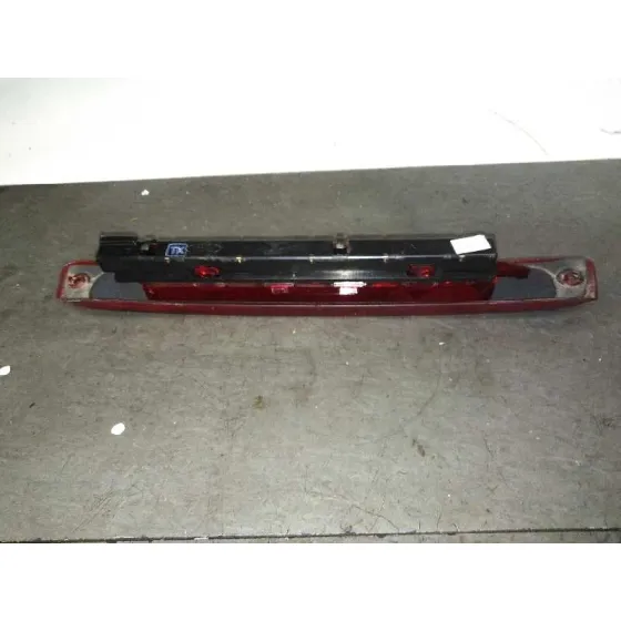 Luz Central De Freno para Ford Focus Berlina (Cap)