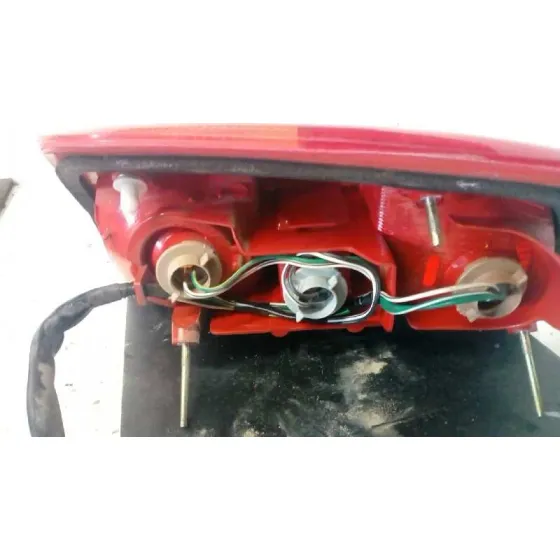 Piloto Trasero Derecho para Toyota Rav 4 (A2)