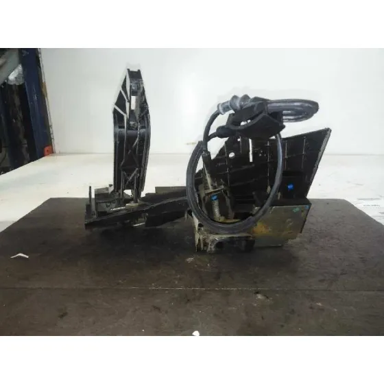 Cerradura Puerta Delantera Izquierda para Ford Fiesta (Cbk)