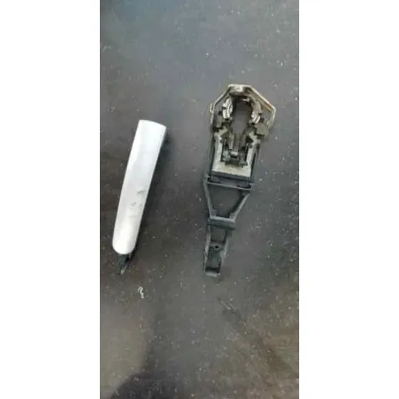 Maneta Exterior Delantera Izquierda para Volkswagen Passat Berlina (3B3)