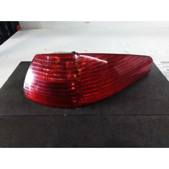 Piloto Trasero Derecho para Peugeot 607 (S2)