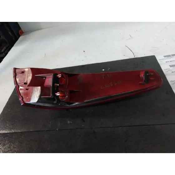 Piloto Trasero Derecho para Peugeot 607 (S2)