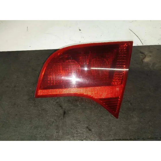 Piloto Trasero Derecho para Audi A4 Avant (8E)