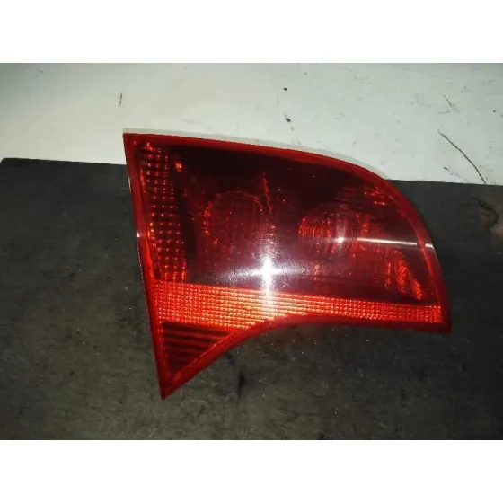 Piloto Trasero Izquierdo para Audi A4 Avant (8E)