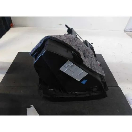 Guantera para Mercedes-Benz Clase Gla (W156)