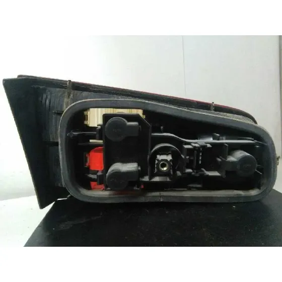 Piloto Trasero Derecho Interior para Renault Laguna Ii (Bg0)