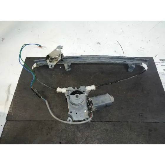 Elevalunas Delantero Derecho para Nissan Primera Berlina (P11)