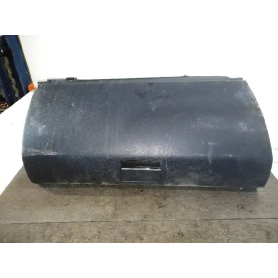 Guantera para Mercedes-Benz Clase B (W245)