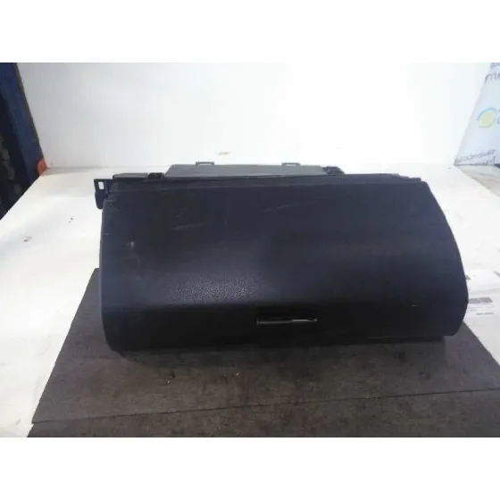 Guantera para Mercedes-Benz Clase A (W169)