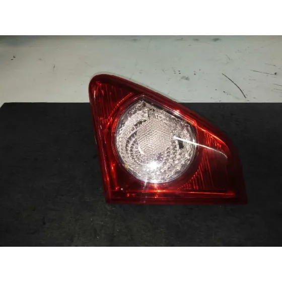 Piloto Trasero Derecho Interior para Toyota Corolla (E15)