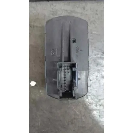 Mando Elevalunas Delantero Izquierdo para Opel Corsa D