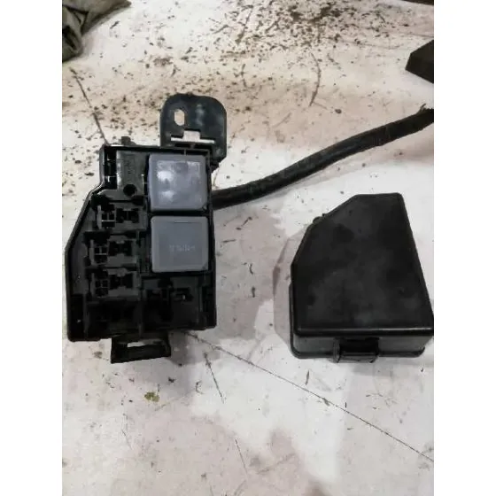 Caja Reles / Fusibles para Ford Fiesta (Cb1)