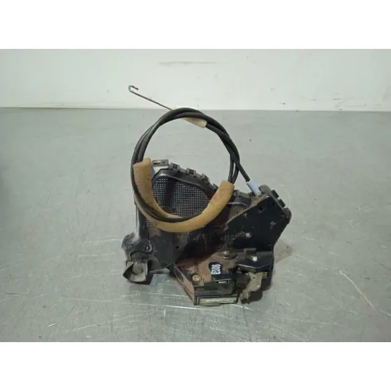 Cerradura Puerta Delantera Derecha para Toyota Corolla (E12)