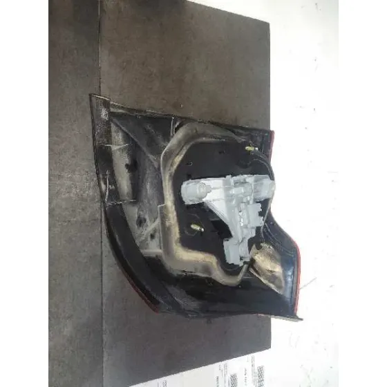 Piloto Trasero Derecho para Toyota Corolla (E12)