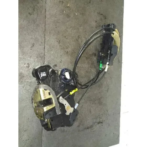 Cerradura Puerta Delantera Izquierda para Toyota Corolla (E12)