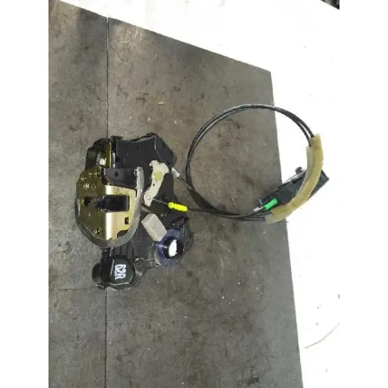 Cerradura Puerta Delantera Derecha para Toyota Corolla (E12)