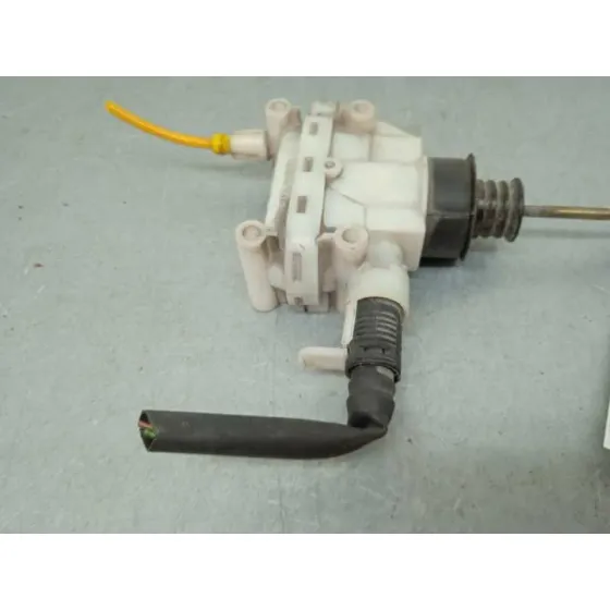 Motor Cierre Centralizado Delantero Derecho para Mercedes-Benz Clase C (W201) Berlina