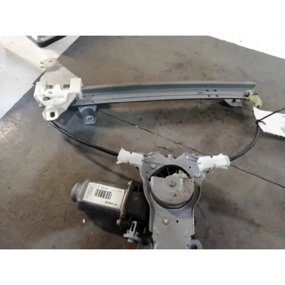 Elevalunas Trasero Izquierdo para Nissan Qashqai (J10)