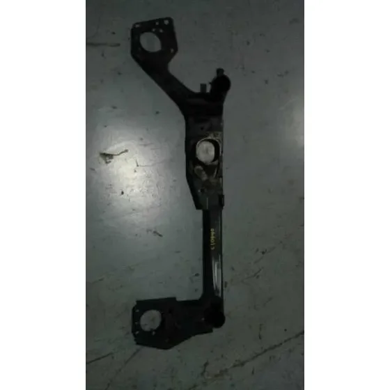 Travesano Inferior para Audi A4 Avant (8E)