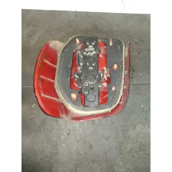Piloto Trasero Izquierdo para Volkswagen Polo Berlina (6N2)