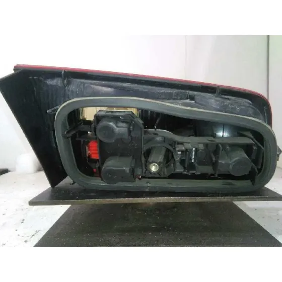 Piloto Trasero Derecho Interior para Renault Laguna Ii (Bg0)