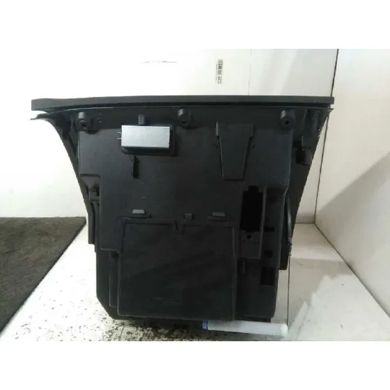 Guantera para Volvo V40