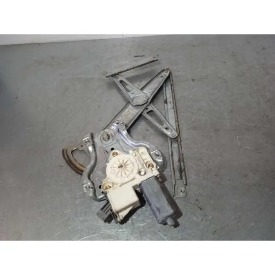 Elevalunas Delantero Izquierdo para Toyota Avensis Berlina (T25)