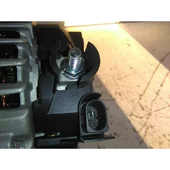 Alternador para Ford C-Max (Ceu)