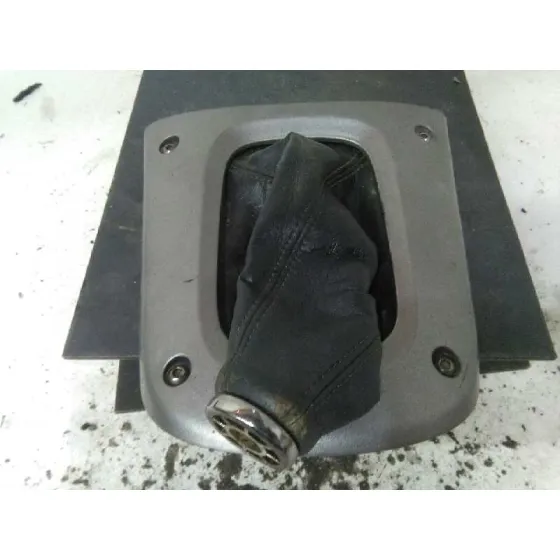 Guarnecidos Palanca Cambio para Toyota Rav 4 (A2)