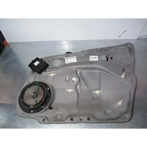 Elevalunas Delantero Derecho para Mercedes-Benz Clase B (W245)
